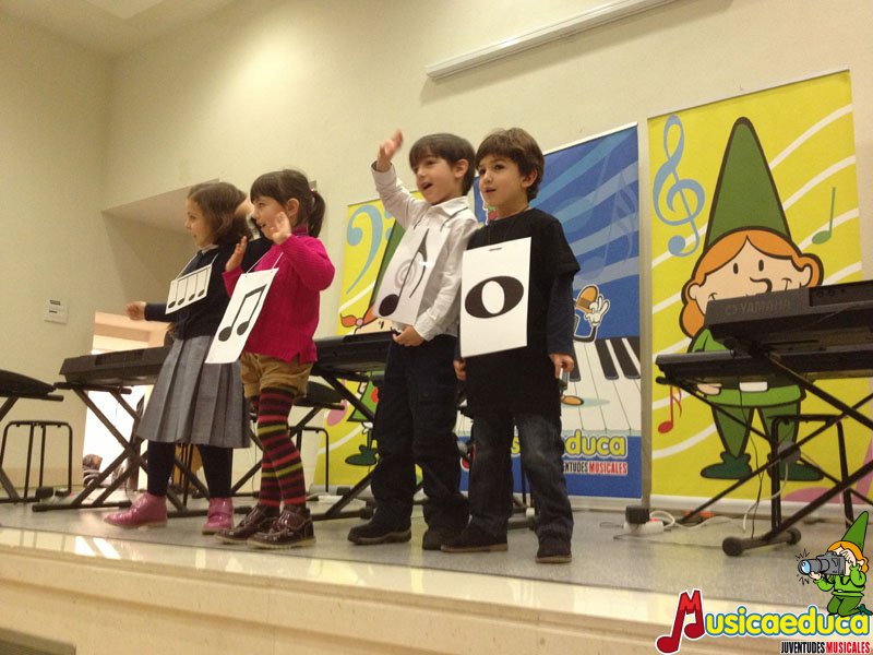 MT1 Cantando la carrera musical 1